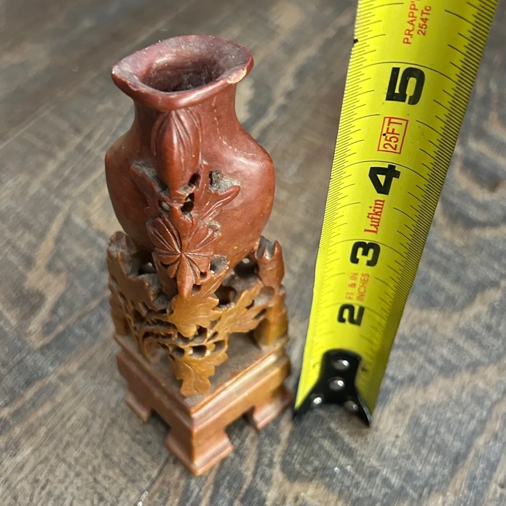 Vintage Hand Carved Chinese Red Soap Stone Vase‎ Floral Design 5” Tall Bud Vase